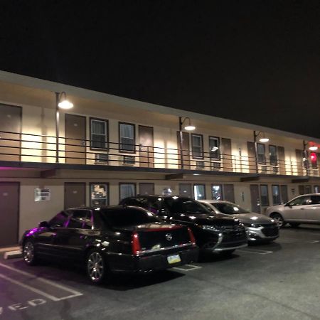Trolley Stop Motel, Media ,Near Phl Airport Pa Exterior photo